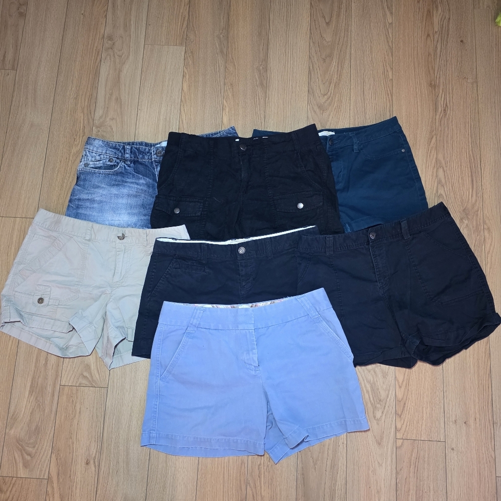 Bundle Of Shorts-4/6 - Picture 1 of 13